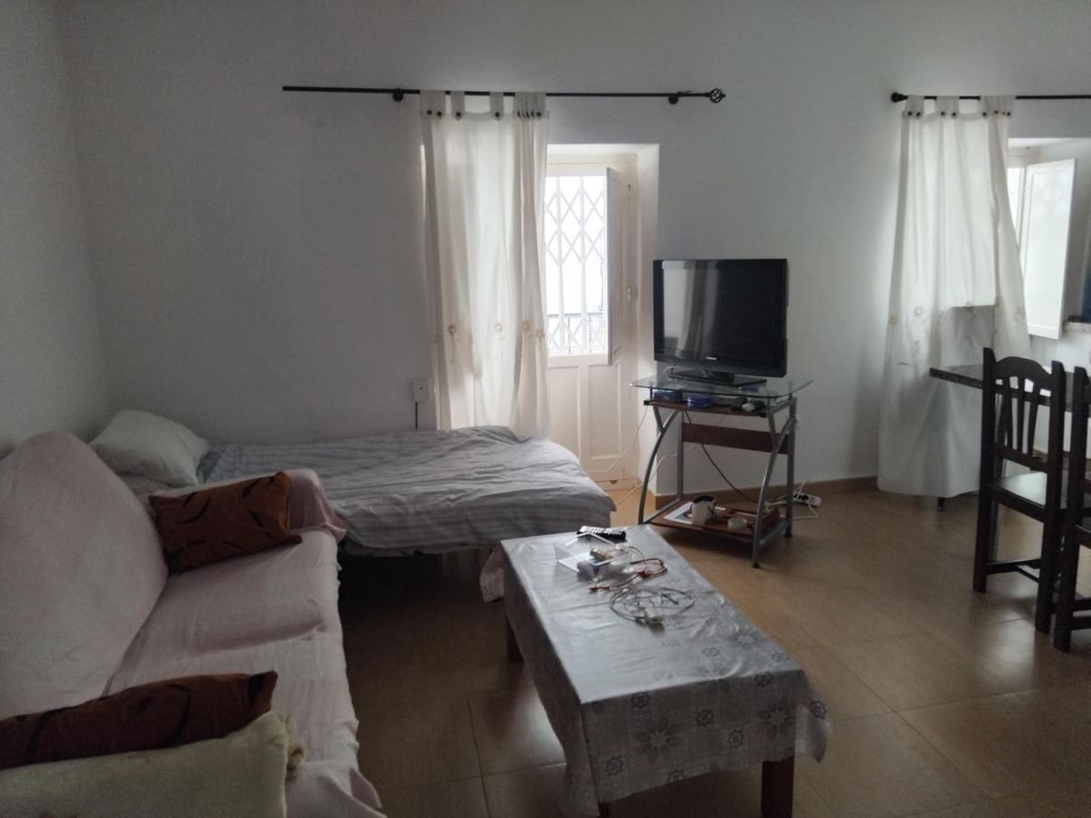 6 bedroom Commercial for sale in Marbella - € 2,100,000 (Ref: 9891189)