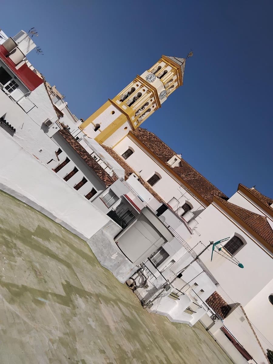 6 bedroom Commercial for sale in Marbella - € 2,100,000 (Ref: 9891189)