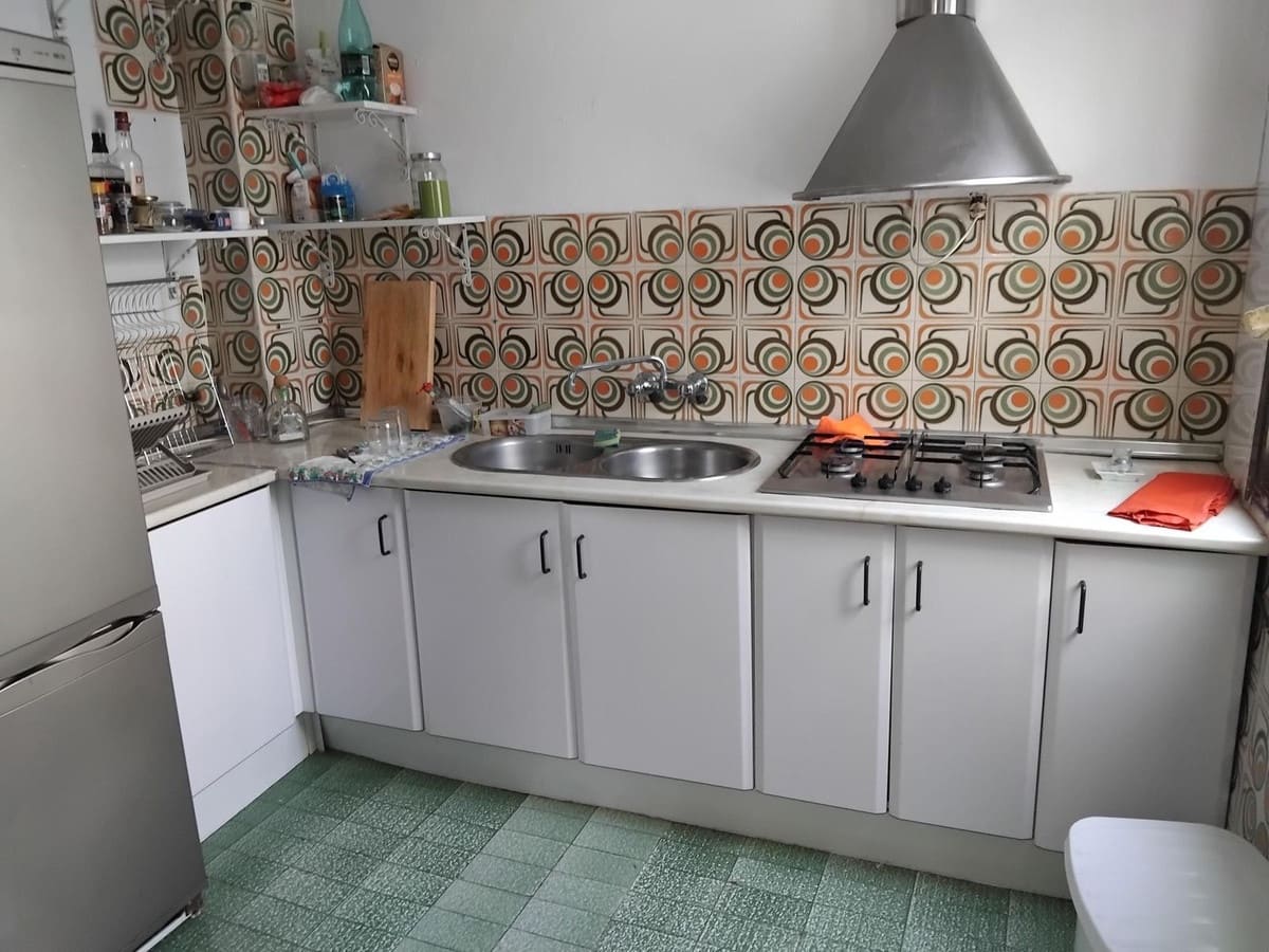 6 bedroom Commercial for sale in Marbella - € 2,100,000 (Ref: 9891189)