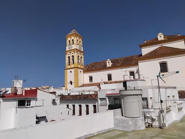 6 quarto Comercial para venda em Marbella - 2 100 000 € (Ref: 9891189)
