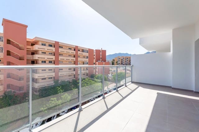 3 makuuhuone Huoneisto myytävänä paikassa Benalmádena mukana uima-altaan 
autotalli - 598 000 € (Ref: 9891190)
