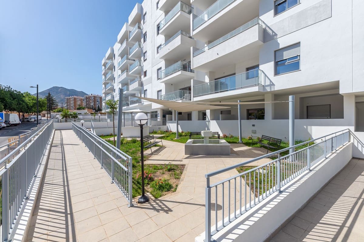 3 bedroom Apartment for sale in Benalmadena with pool garage - € 598,000 (Ref: 9891190)