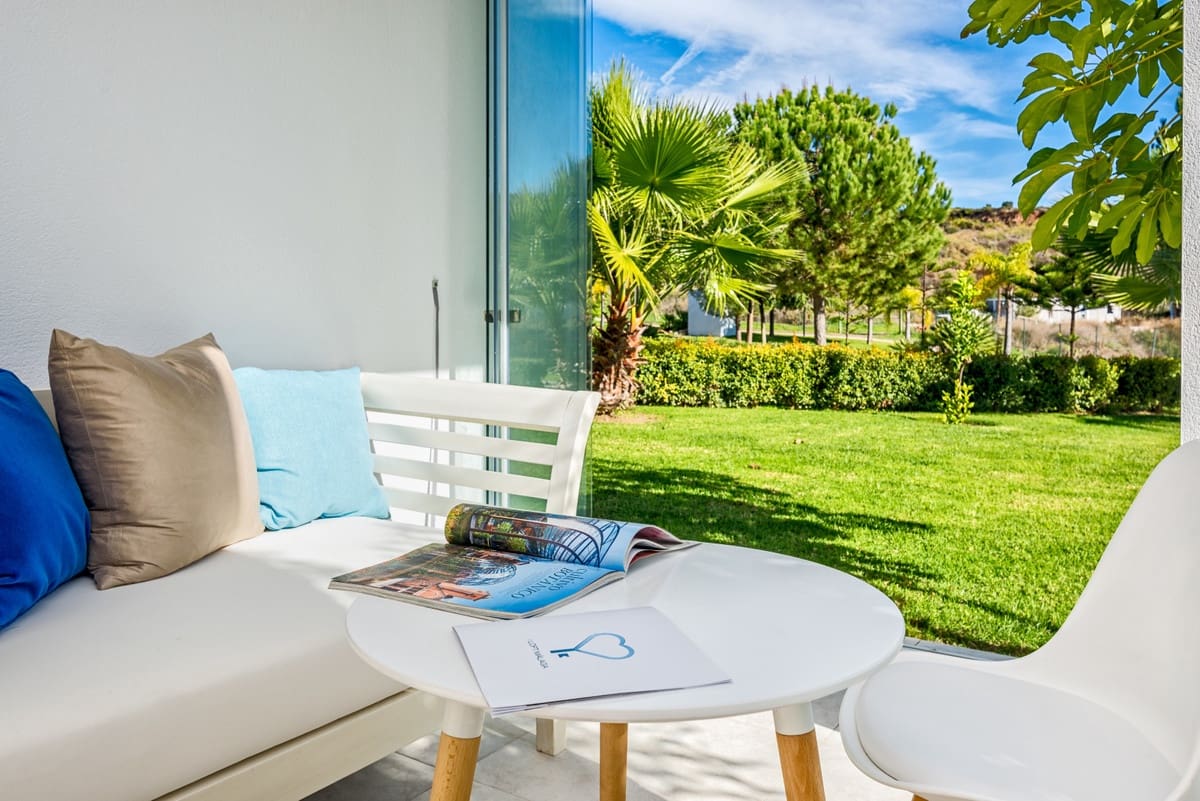 2 Zimmer Doppelhaus zu vermieten in Marbella mit Pool Garage - 2.450 € (Ref: 9891191)