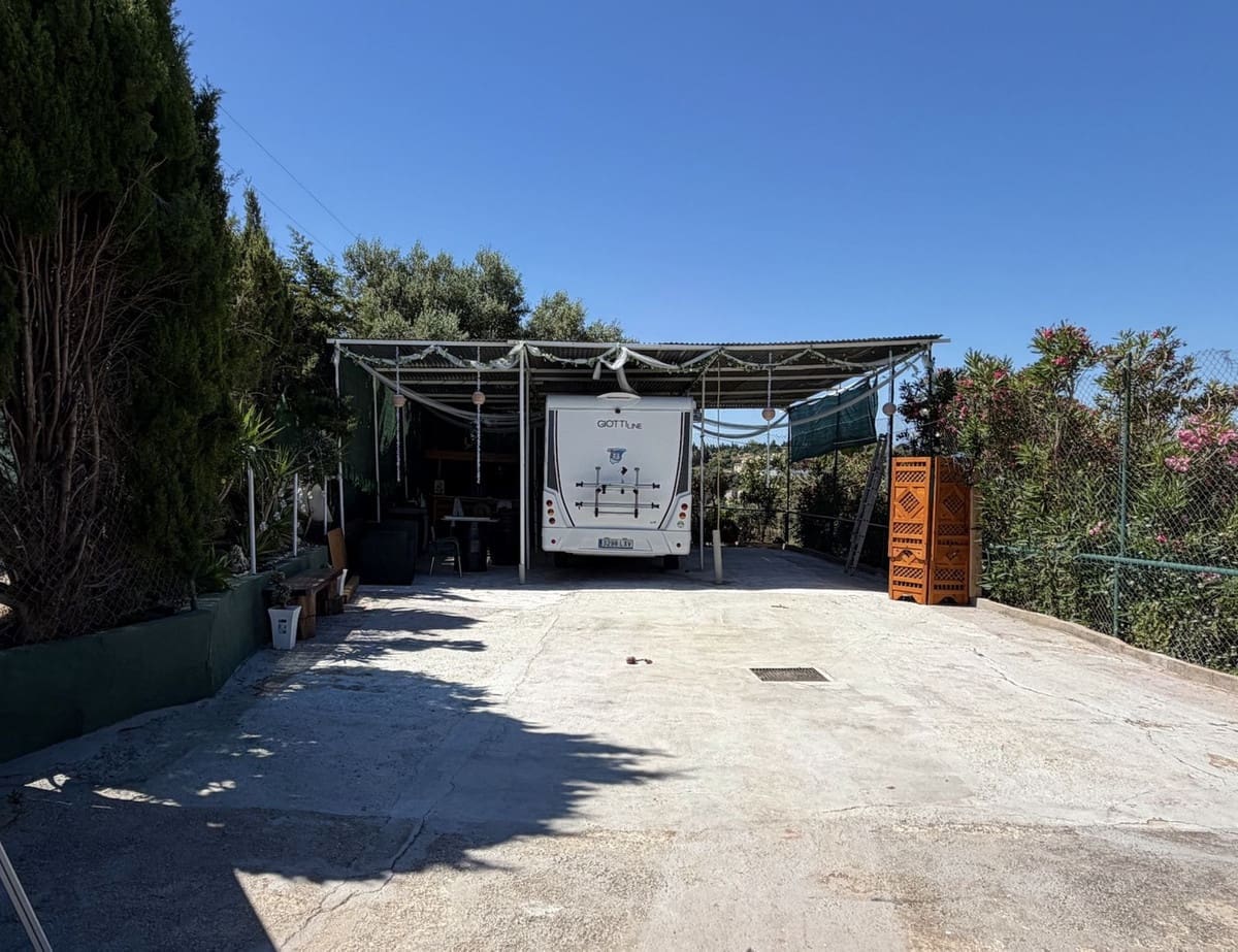 6 makuuhuone Maalaistalo myytävänä paikassa Estepona mukana uima-altaan 
autotalli - 945 000 € (Ref: 9893267)