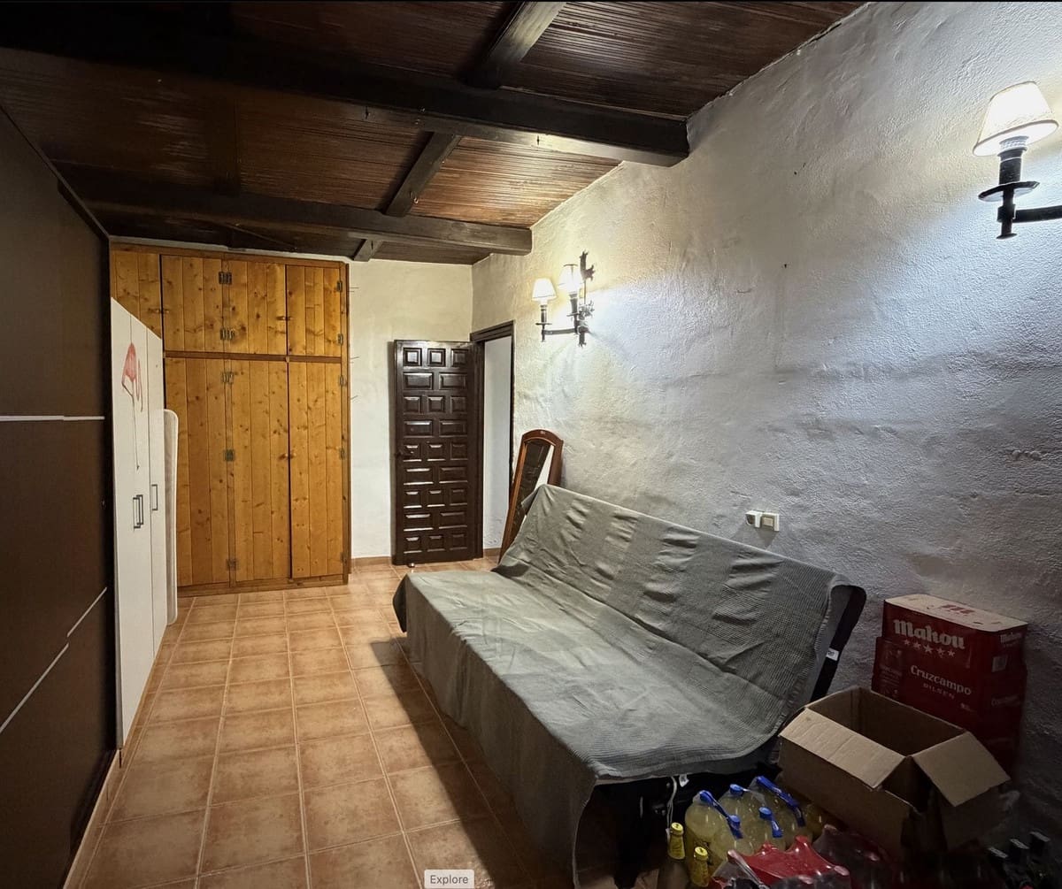 6 bedroom Finca/Country House for sale in Estepona with pool garage - € 900,000 (Ref: 9893267)