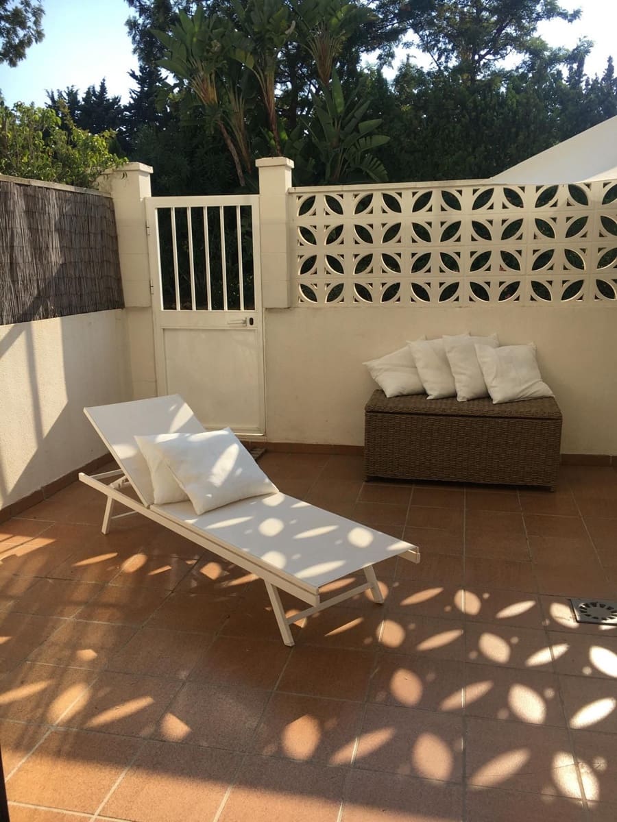 1 bedroom Apartment for sale in El Rosario with pool - € 338,000 (Ref: 9922738)