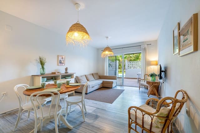 Apartamento de 1 habitación en El Rosario, Marbella en venta con piscina - 338.000 € (Ref: 9922738)