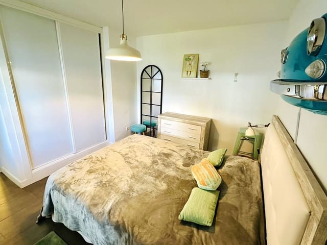 1 makuuhuone Kattohuoneisto vuokrattavana paikassa Benamara, Estepona mukana uima-altaan 
autotalli - 1 500 € (Ref: 9935306)