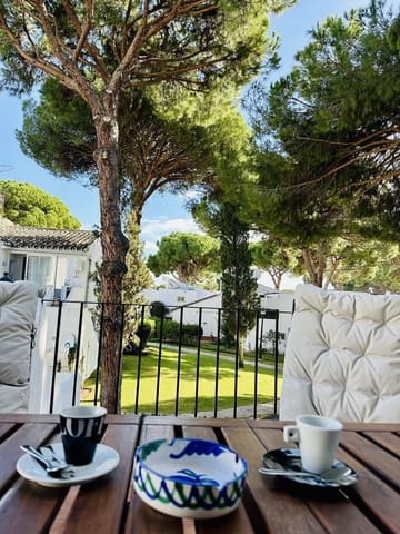 1 makuuhuone Kattohuoneisto vuokrattavana paikassa Benamara, Estepona mukana uima-altaan 
autotalli - 1 500 € (Ref: 9935306)