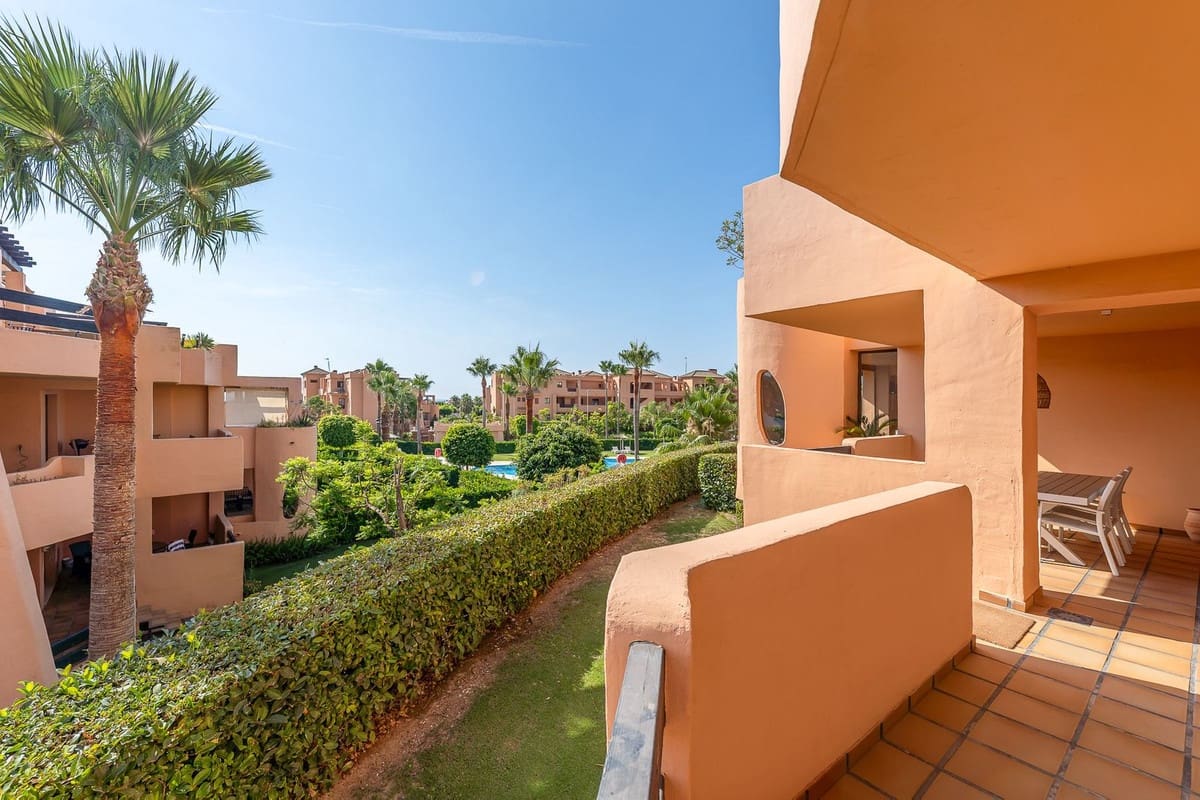 2 soveværelse Lejlighed til salg i Casares med swimmingpool garage - € 459.000 (Ref: 9956267)