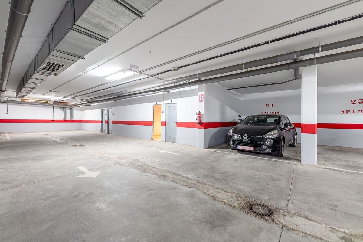 2 soveværelse Lejlighed til salg i Casares med swimmingpool garage - € 459.000 (Ref: 9956267)