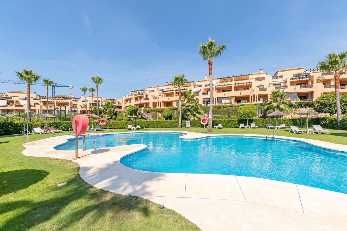 2 soveværelse Lejlighed til salg i Casares med swimmingpool garage - € 459.000 (Ref: 9956267)