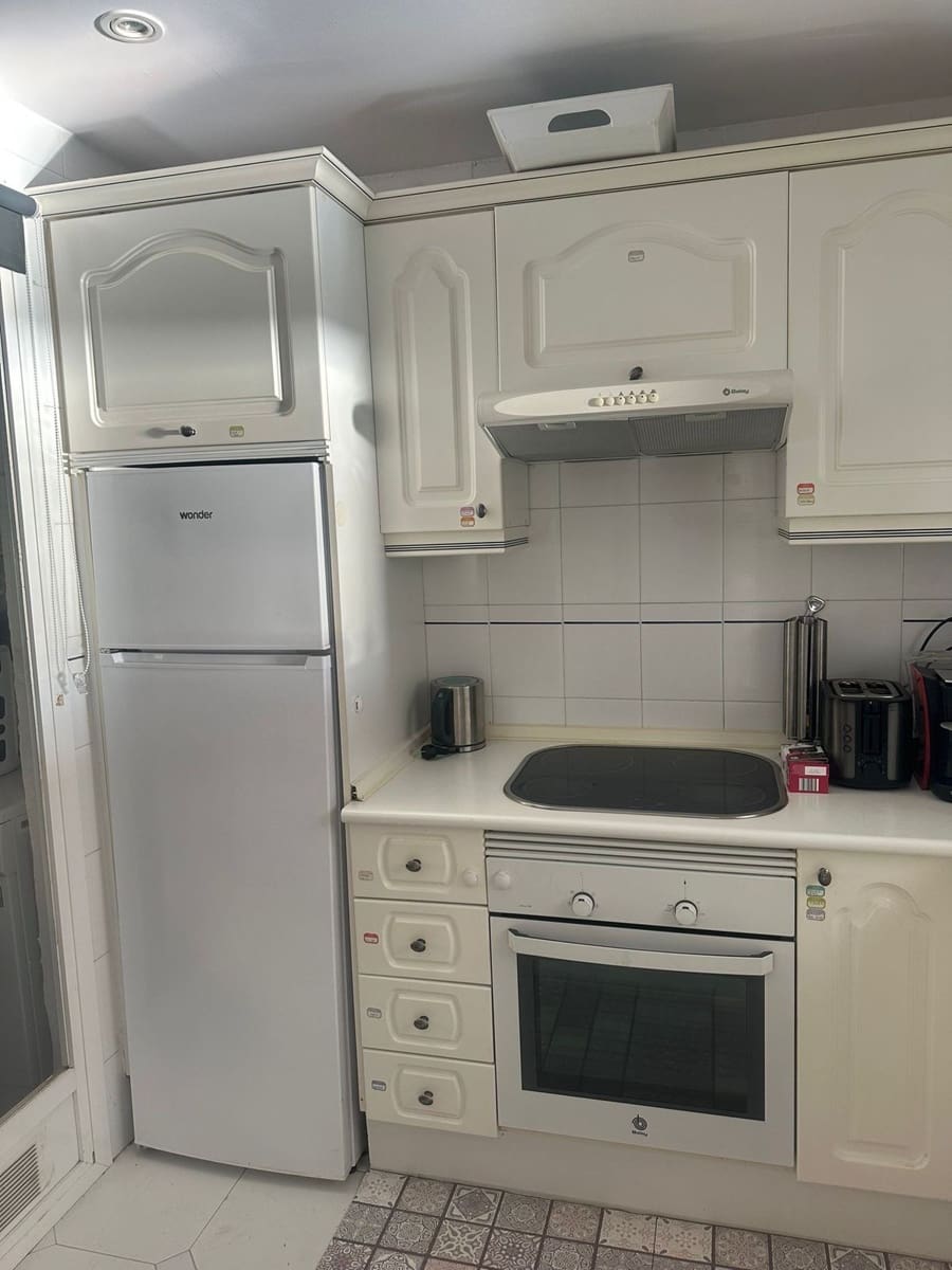 2 makuuhuone Huoneisto vuokrattavana paikassa Calahonda mukana uima-altaan 
autotalli - 1 350 € (Ref: 9965950)