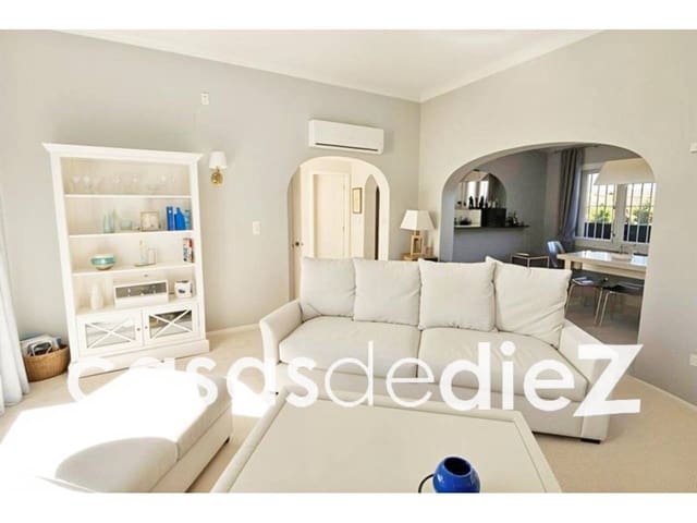 3 soverom Villa til salgs i Oliva Nova, Oliva med svømmebasseng garasje - € 595 000 (Ref: 9425857)