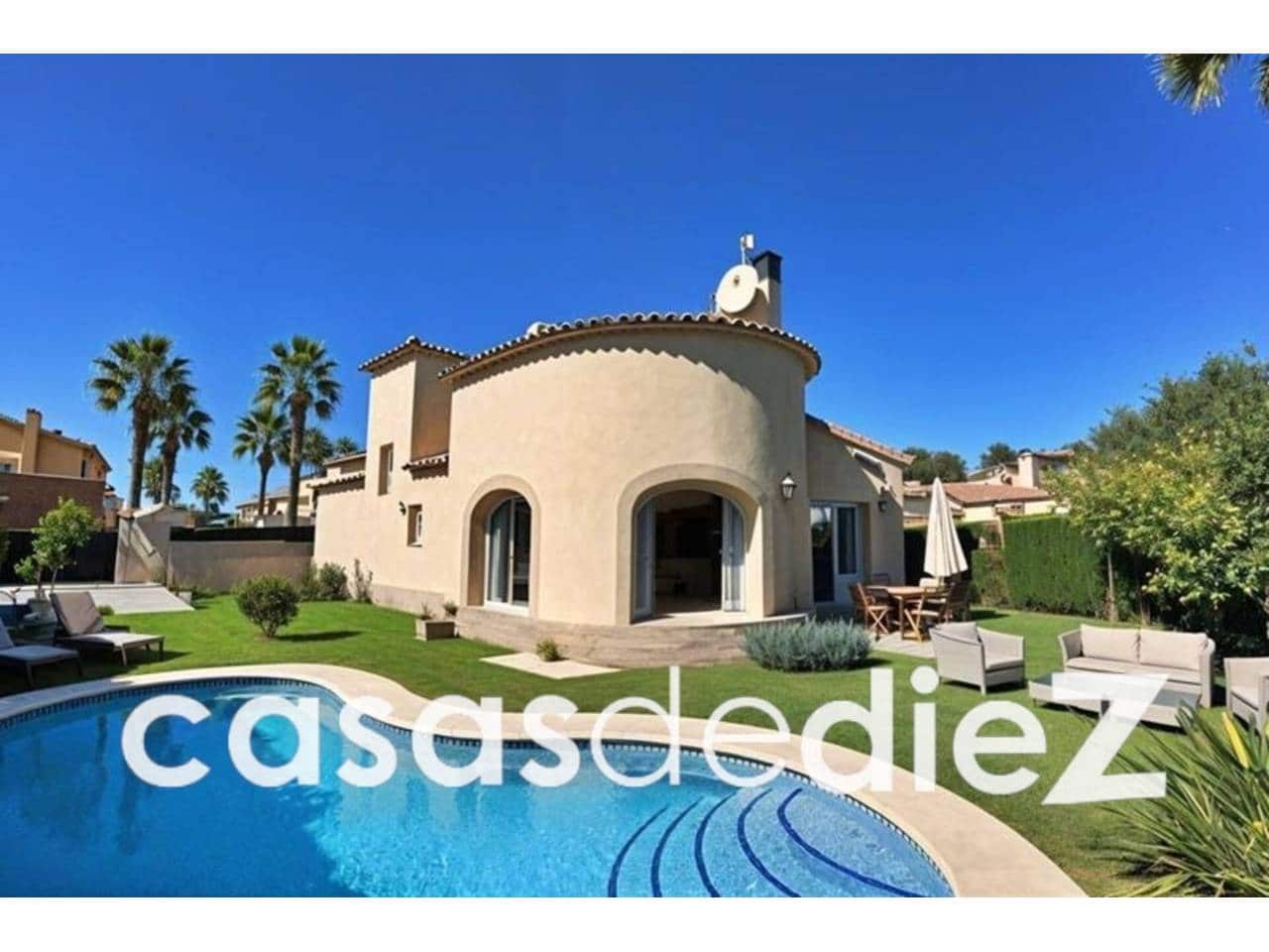 3 bedroom Villa for sale in Oliva Nova with pool garage - € 595,000 (Ref: 9425857)