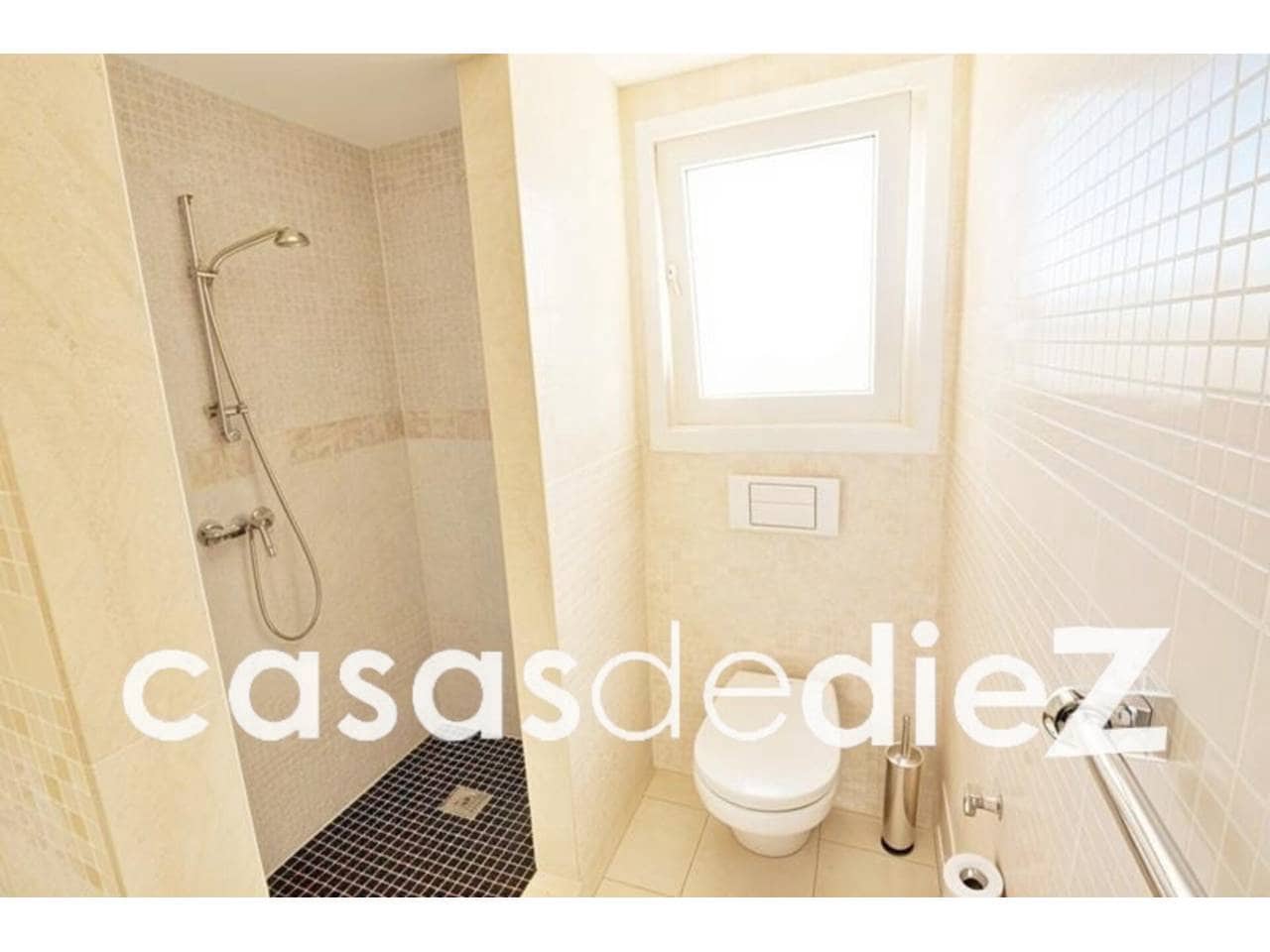 3 bedroom Villa for sale in Oliva Nova with pool garage - € 595,000 (Ref: 9425857)