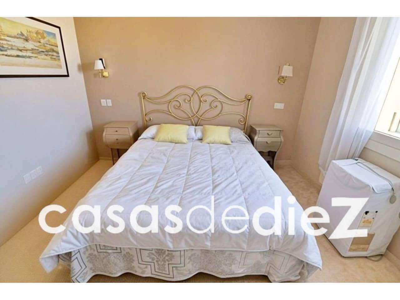 3 bedroom Villa for sale in Oliva Nova with pool garage - € 595,000 (Ref: 9425857)