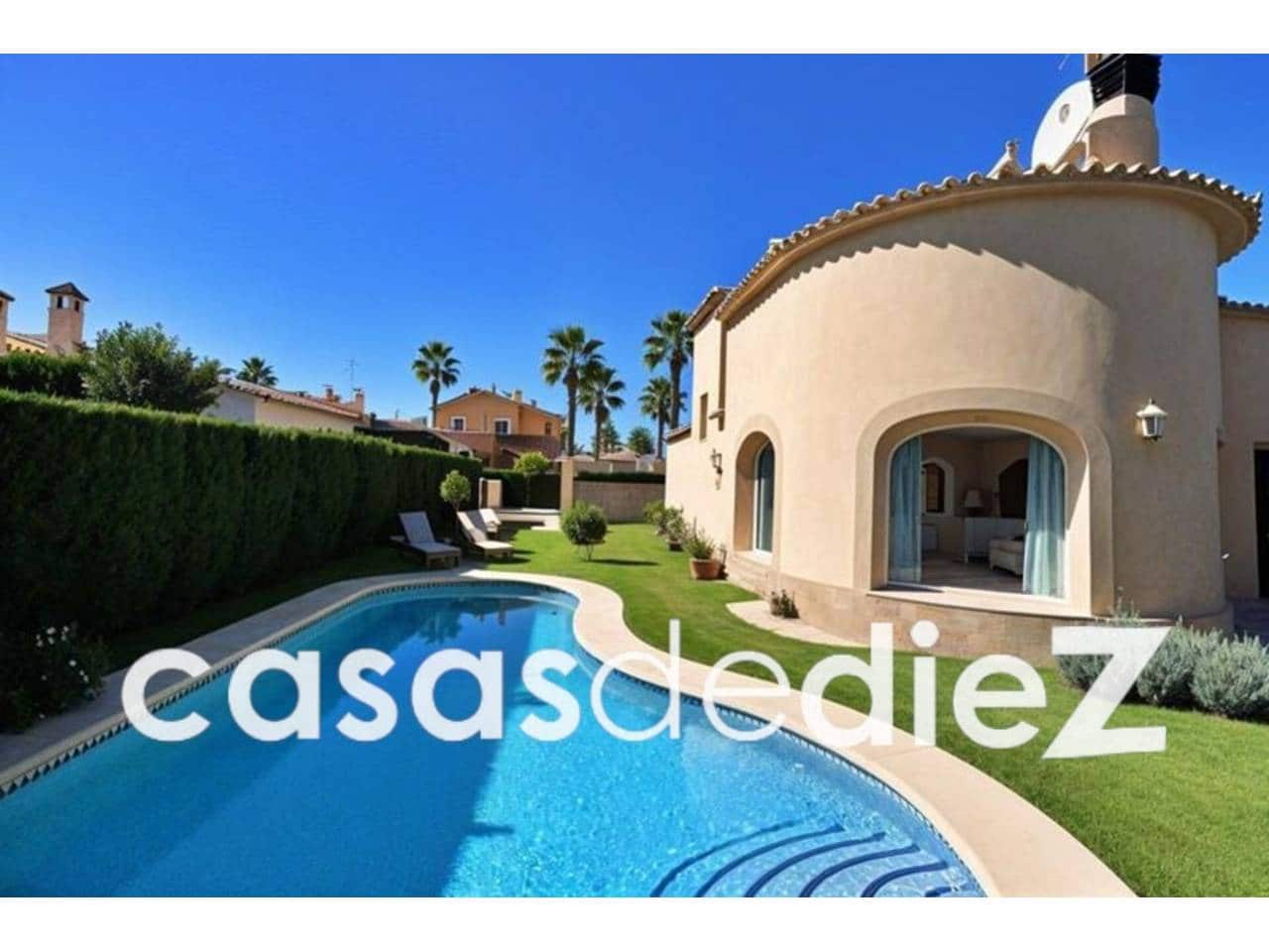 3 bedroom Villa for sale in Oliva Nova with pool garage - € 595,000 (Ref: 9425857)