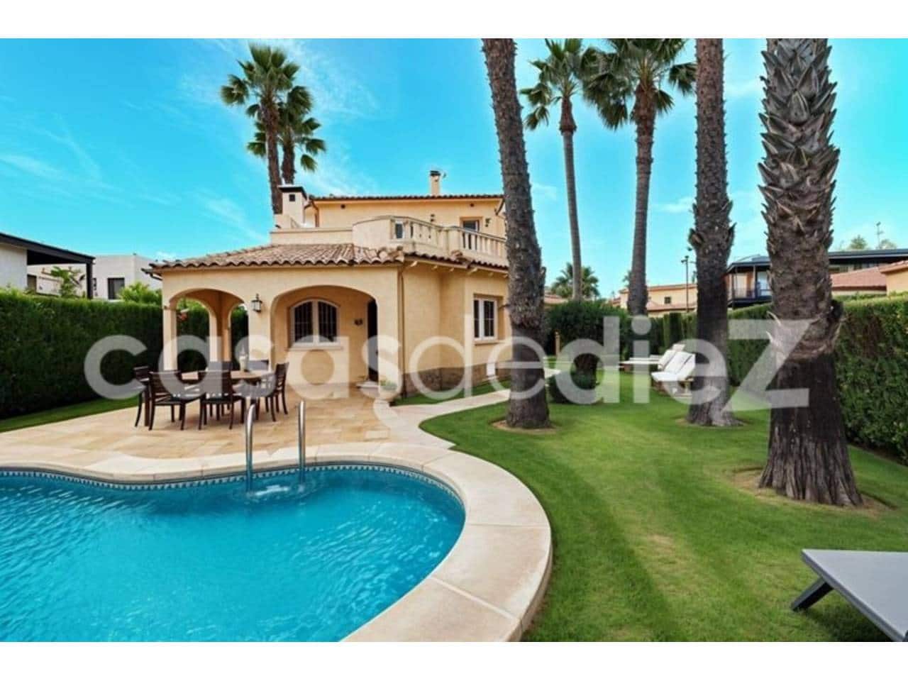 3 bedroom Villa for sale in Oliva Nova with pool garage - € 549,900 (Ref: 9425868)