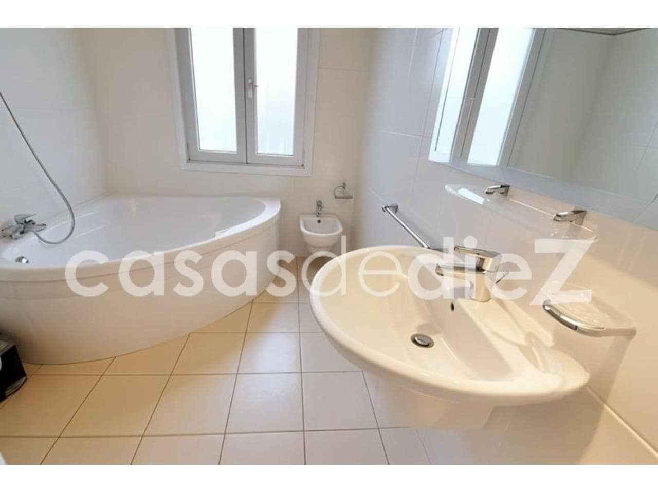 3 bedroom Villa for sale in Oliva Nova with pool garage - € 549,900 (Ref: 9425868)