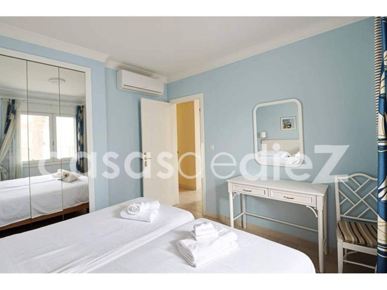 3 bedroom Villa for sale in Oliva Nova with pool garage - € 549,900 (Ref: 9425868)