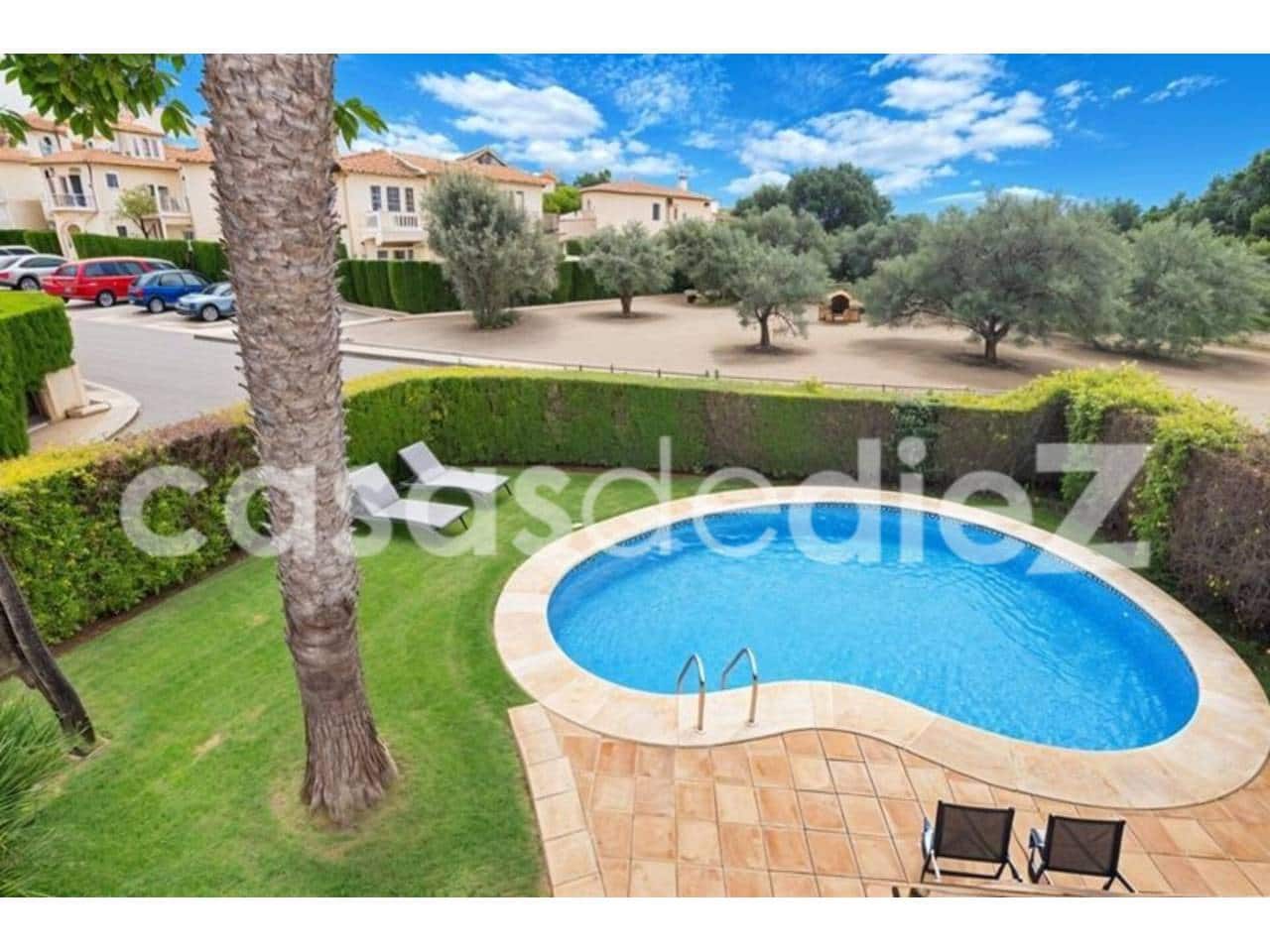 3 bedroom Villa for sale in Oliva Nova with pool garage - € 549,900 (Ref: 9425868)