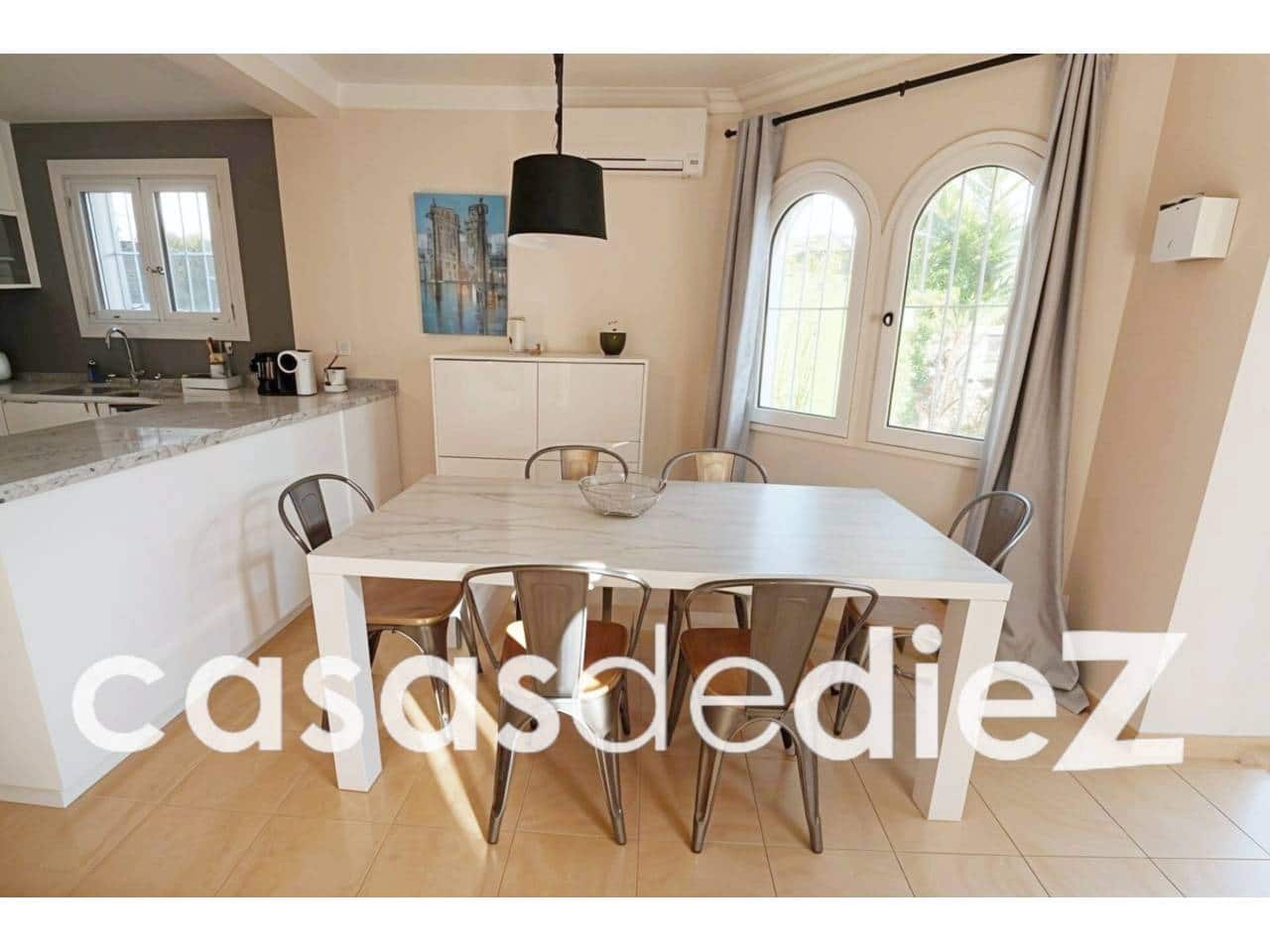 3 bedroom Villa for sale in Oliva Nova with pool garage - € 485,000 (Ref: 9425869)