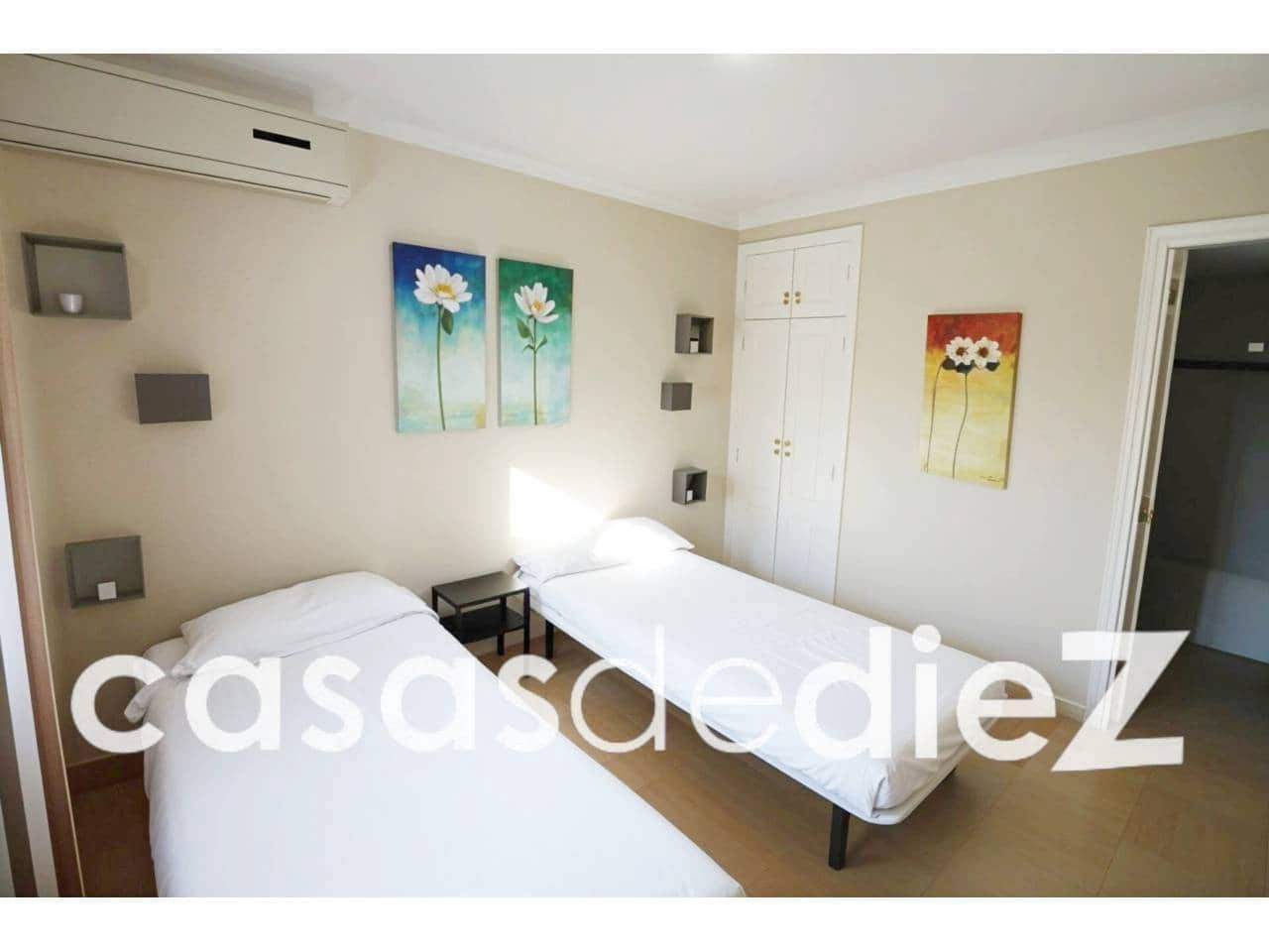 3 bedroom Villa for sale in Oliva Nova with pool garage - € 485,000 (Ref: 9425869)