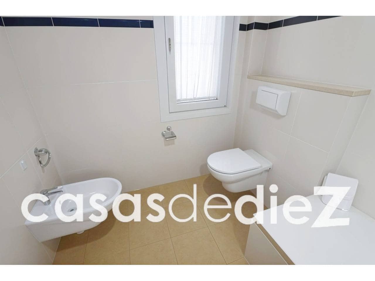 3 bedroom Villa for sale in Oliva Nova with pool garage - € 485,000 (Ref: 9425869)