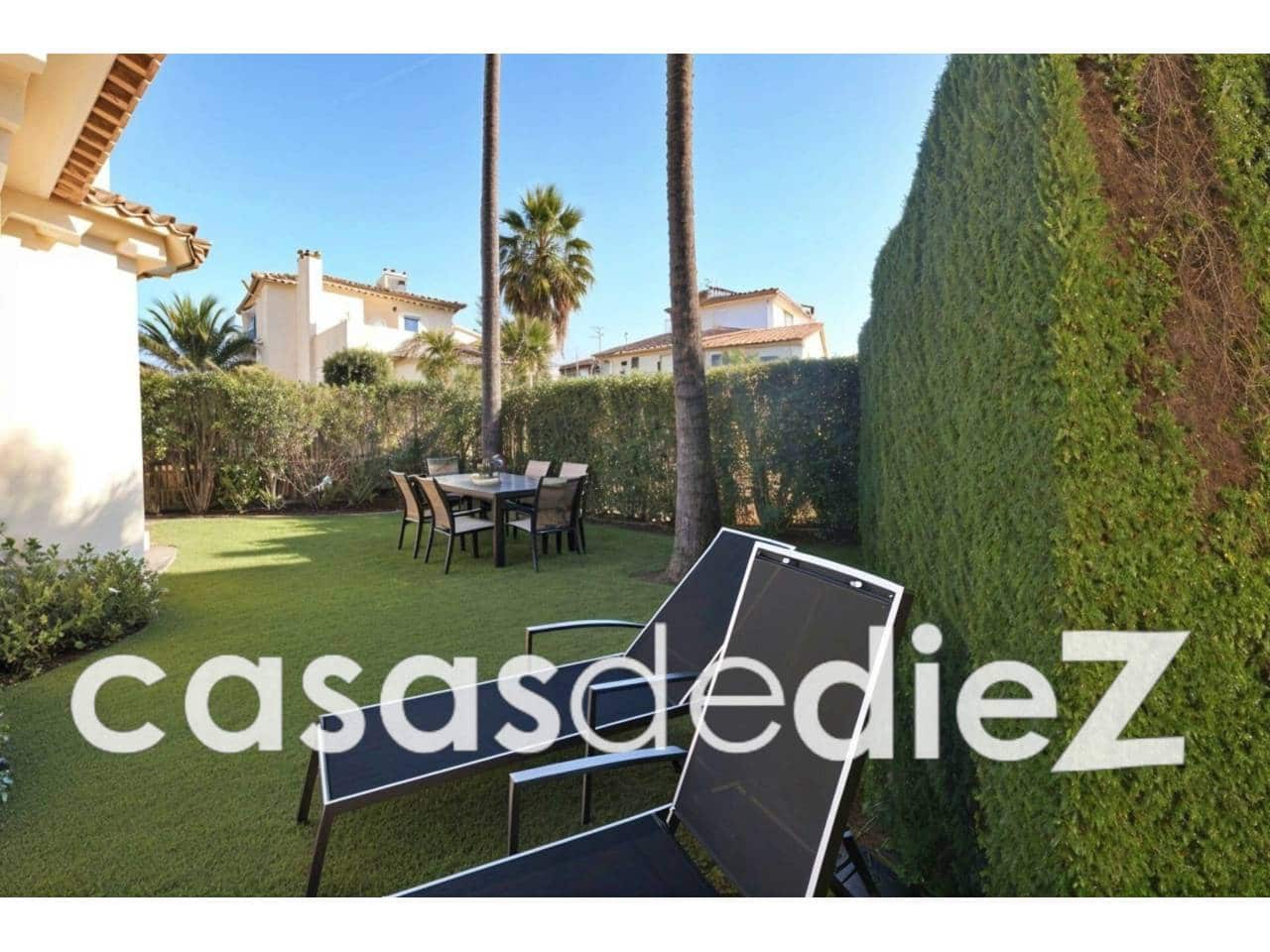 3 bedroom Villa for sale in Oliva Nova with pool garage - € 485,000 (Ref: 9425869)