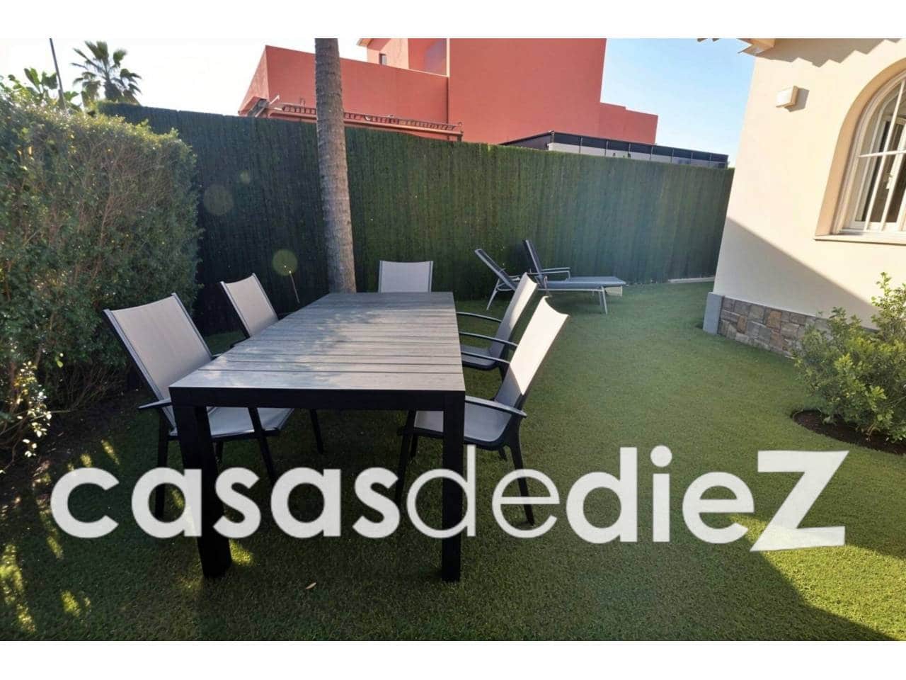 3 bedroom Villa for sale in Oliva Nova with pool garage - € 485,000 (Ref: 9425869)