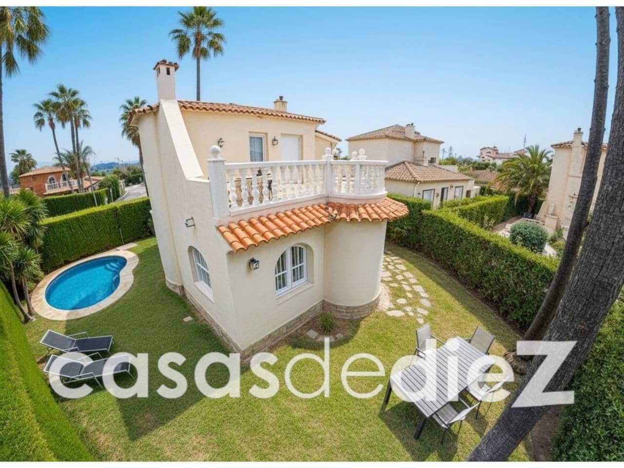 3 bedroom Villa for sale in Oliva Nova with pool garage - € 470,000 (Ref: 9425869)