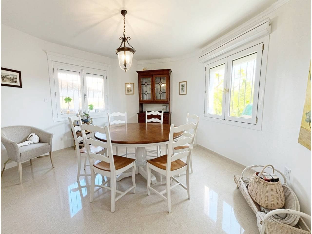 4 bedroom Villa for sale in Oliva Nova with pool garage - € 868,000 (Ref: 9425870)