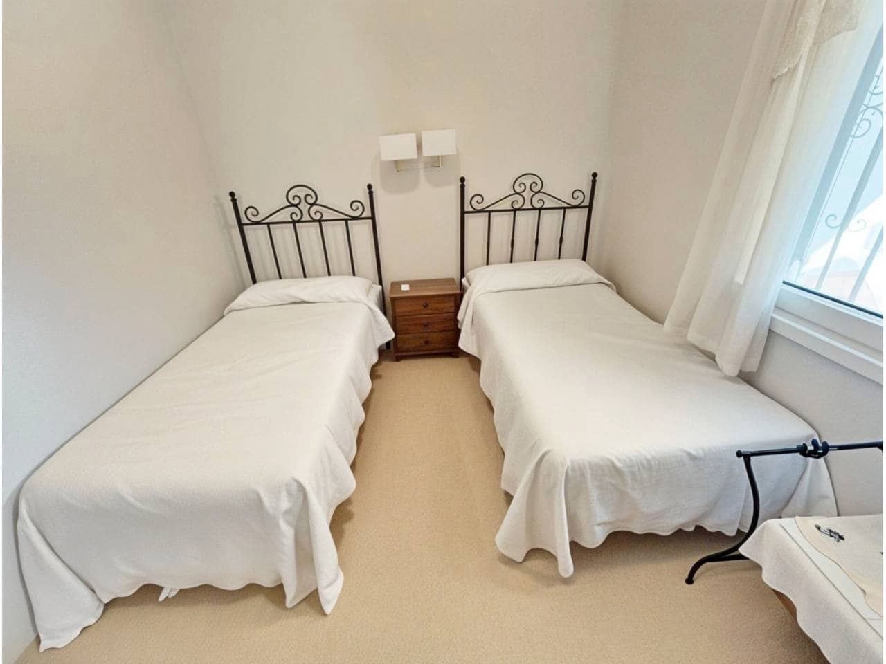 4 bedroom Villa for sale in Oliva Nova with pool garage - € 868,000 (Ref: 9425870)