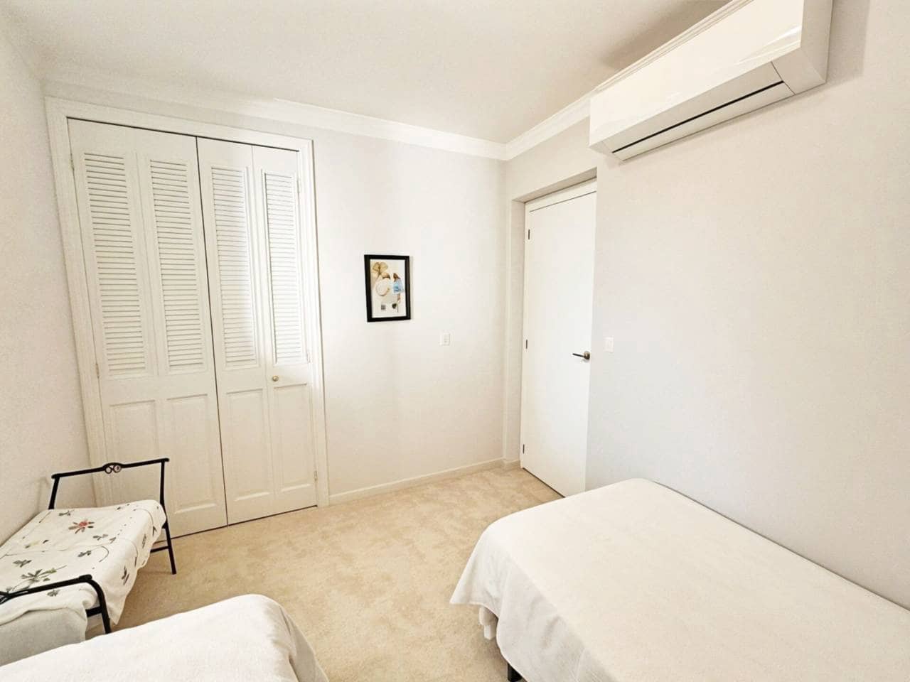 4 bedroom Villa for sale in Oliva Nova with pool garage - € 868,000 (Ref: 9425870)