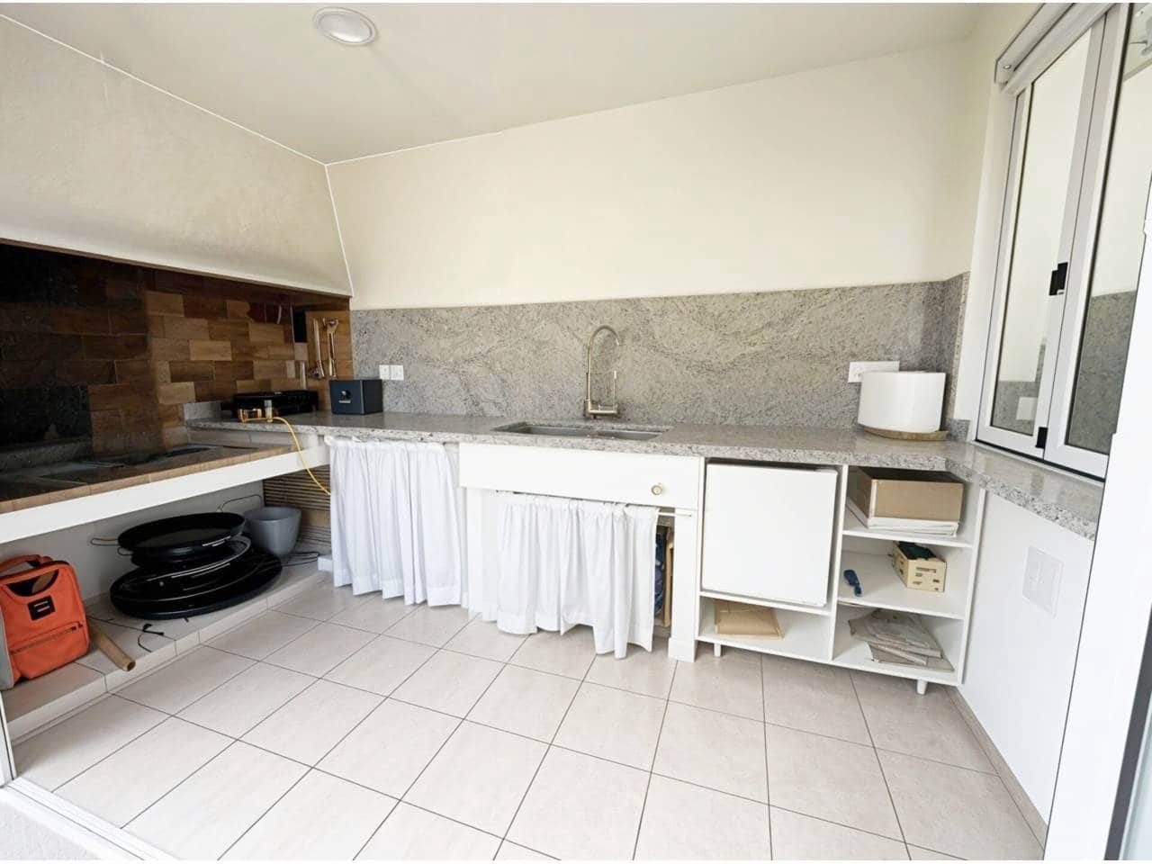 4 bedroom Villa for sale in Oliva Nova with pool garage - € 868,000 (Ref: 9425870)