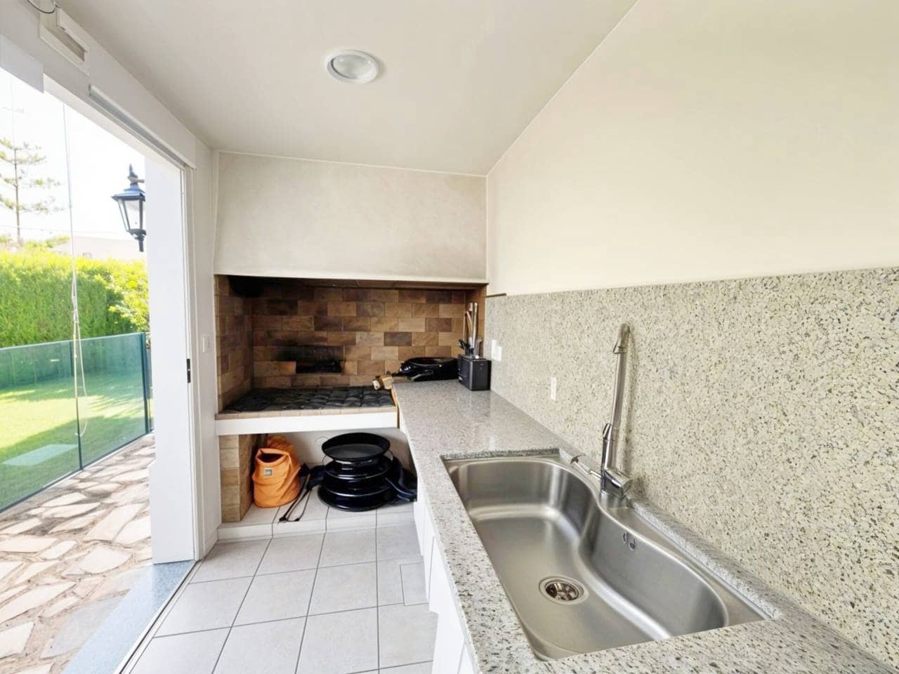 4 bedroom Villa for sale in Oliva Nova with pool garage - € 868,000 (Ref: 9425870)