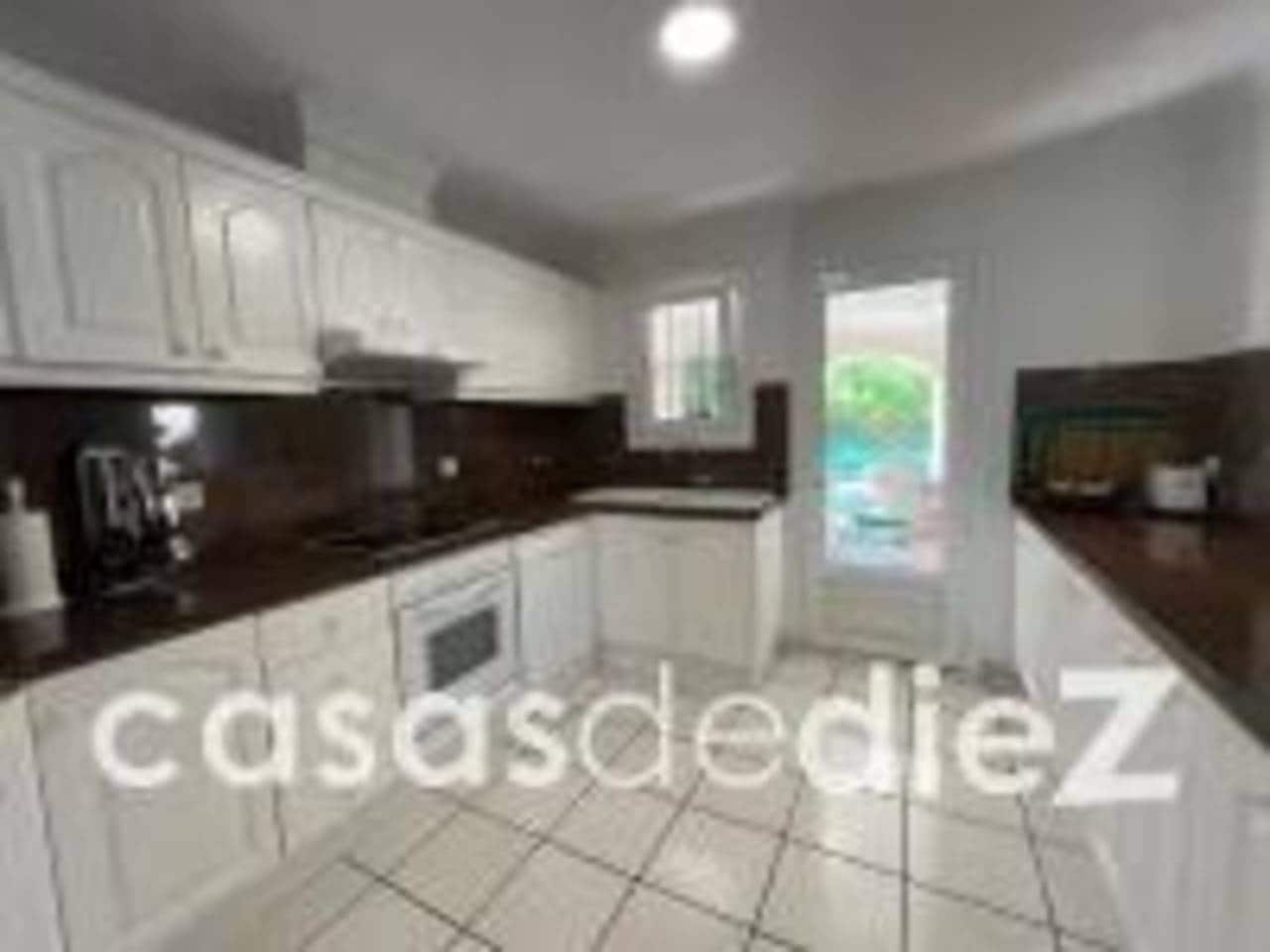 4 bedroom Villa for sale in Oliva Nova with pool garage - € 868,000 (Ref: 9425870)