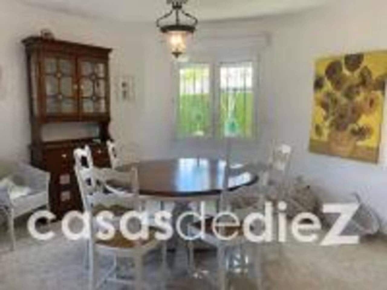 4 bedroom Villa for sale in Oliva Nova with pool garage - € 868,000 (Ref: 9425870)