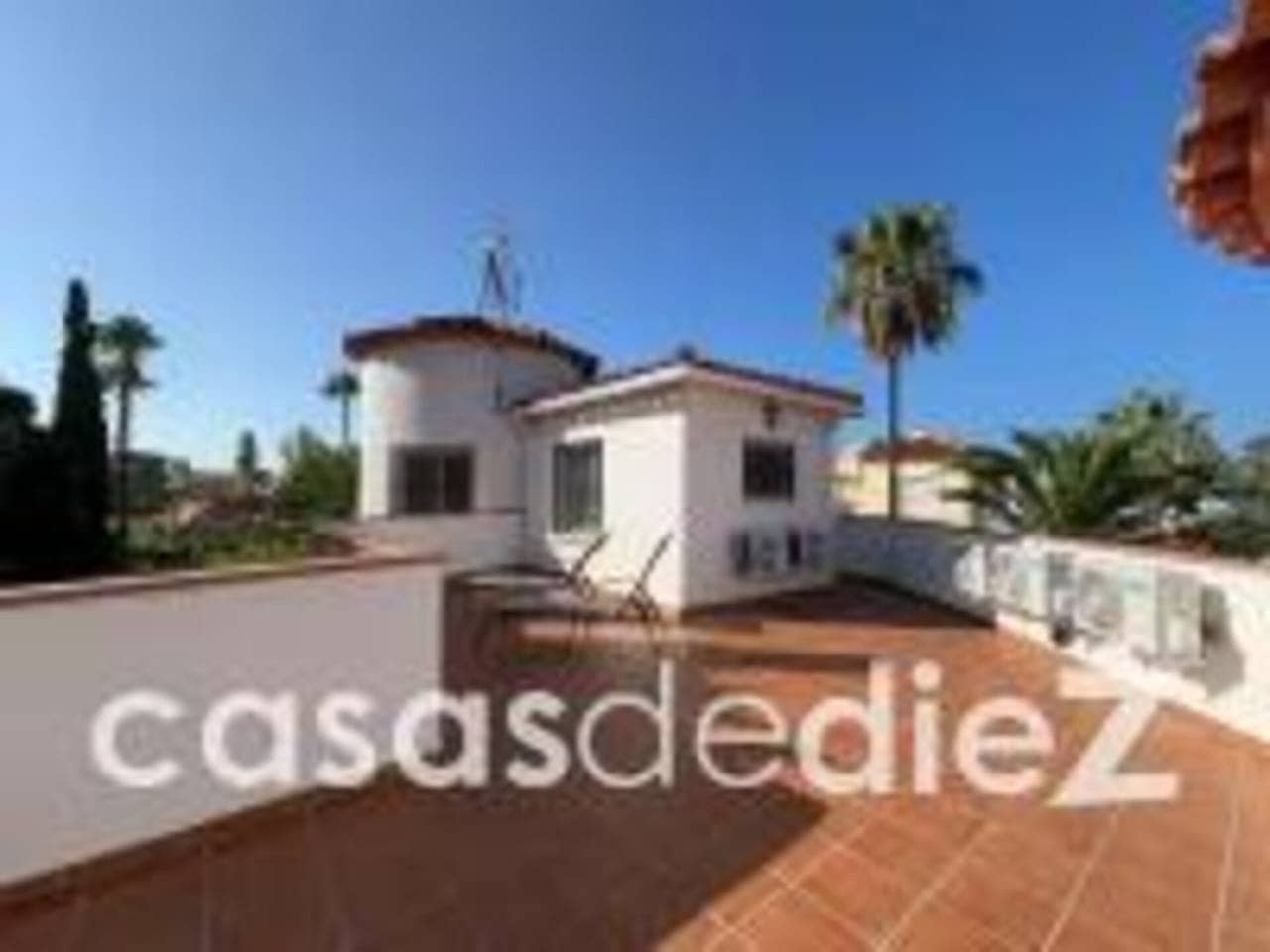 4 bedroom Villa for sale in Oliva Nova with pool garage - € 868,000 (Ref: 9425870)