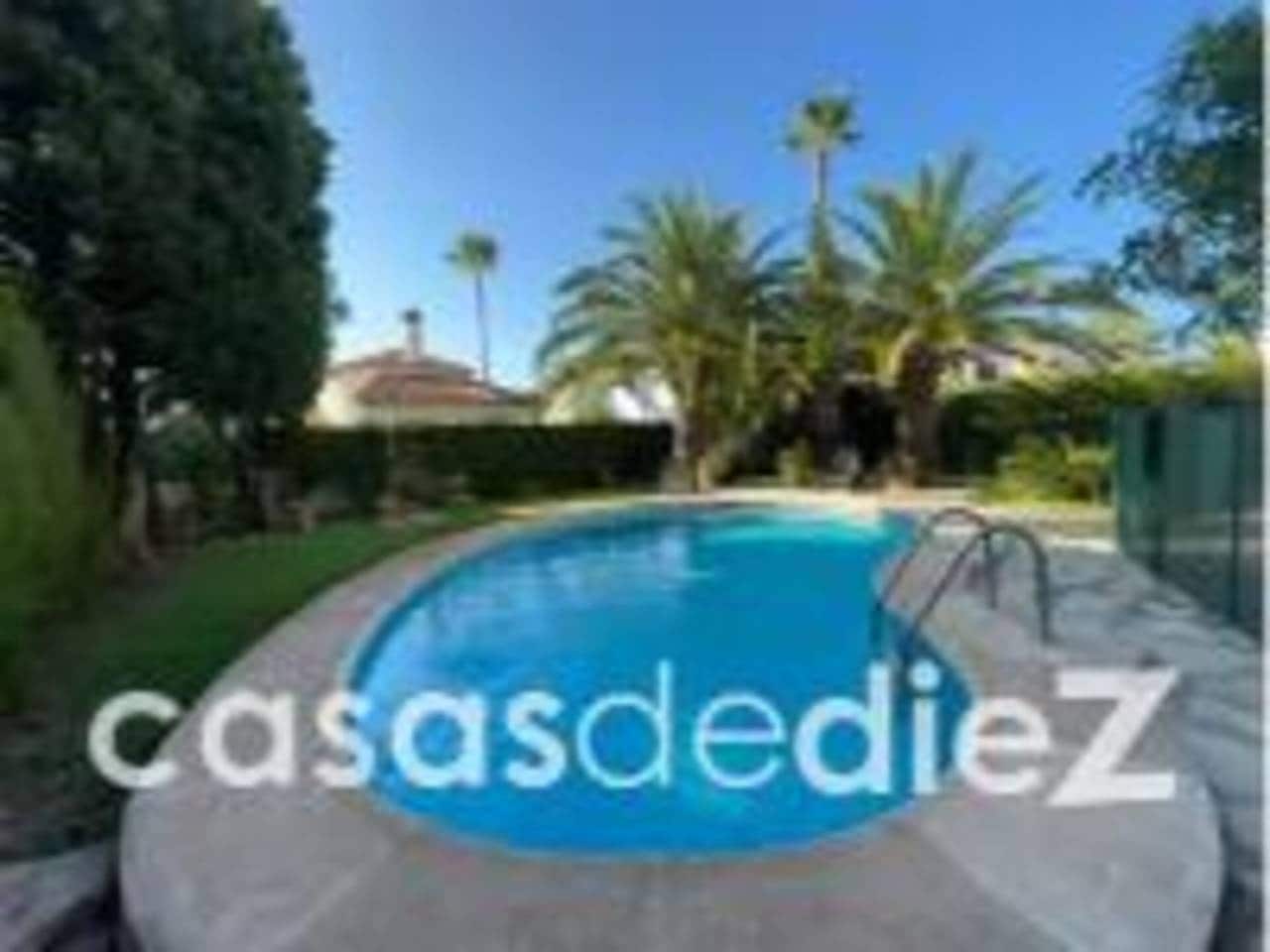 4 bedroom Villa for sale in Oliva Nova with pool garage - € 868,000 (Ref: 9425870)
