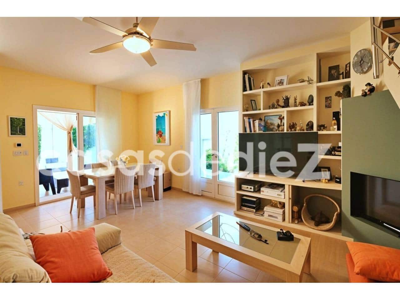 4 bedroom Villa for sale in Oliva Nova with pool garage - € 825,000 (Ref: 9425871)