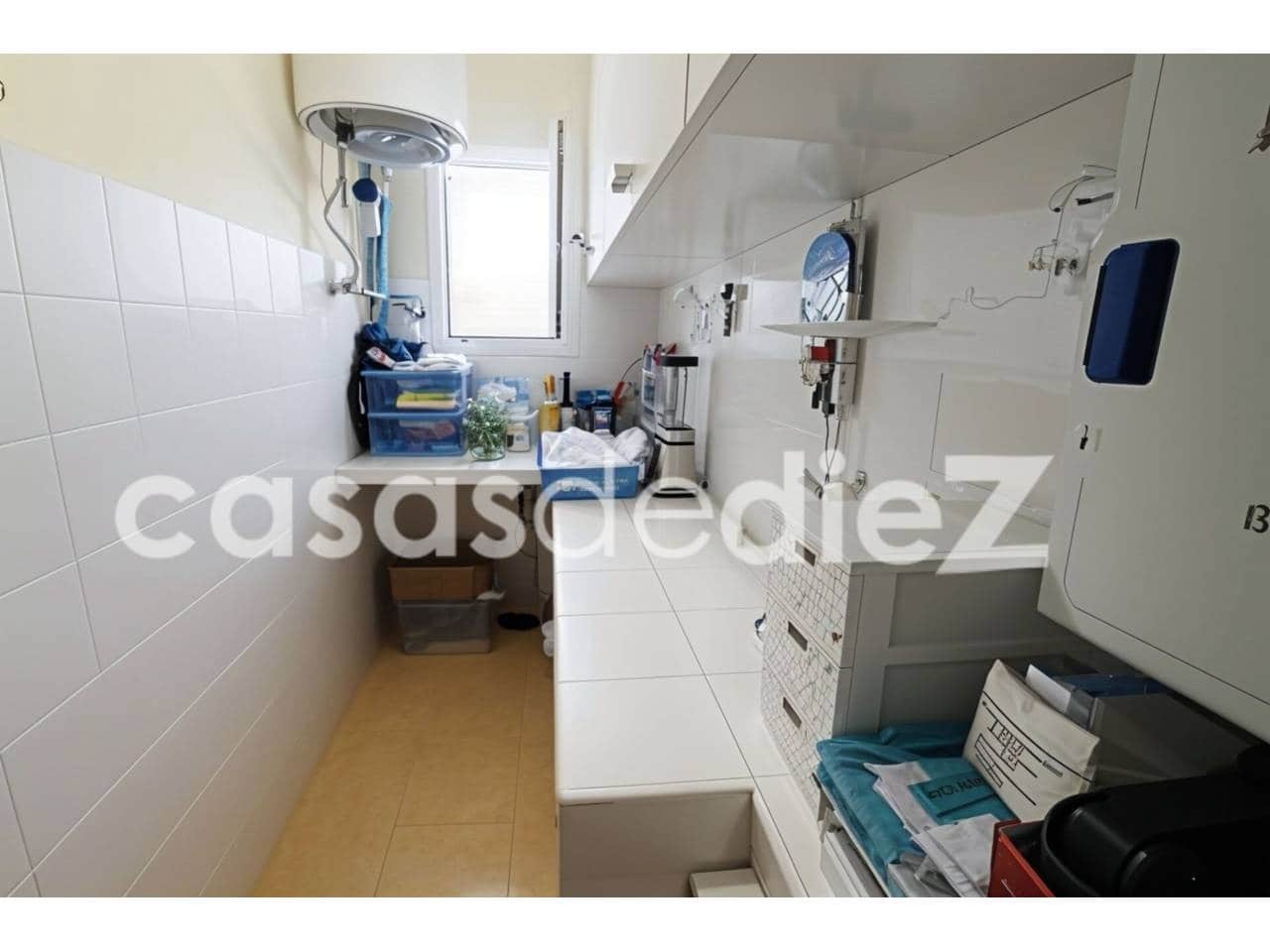 4 bedroom Villa for sale in Oliva Nova with pool garage - € 825,000 (Ref: 9425871)