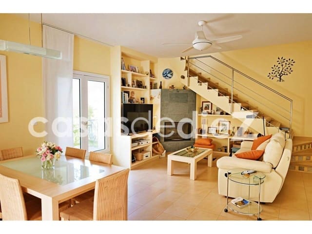 4 chambre Villa/Maison à vendre à Oliva Nova, Oliva avec piscine garage - 825 000 € (Ref: 9425871)