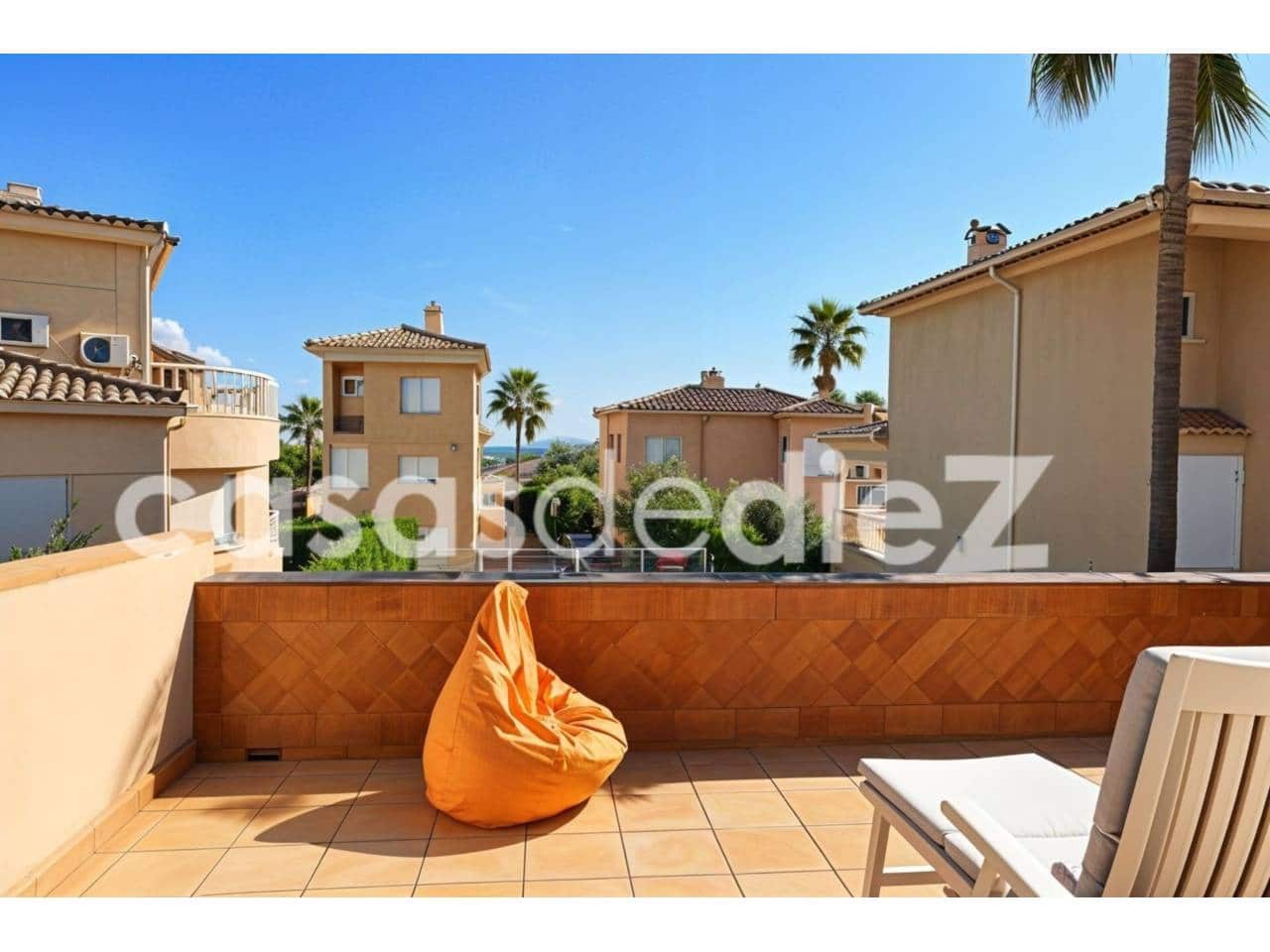 4 bedroom Villa for sale in Oliva Nova with pool garage - € 825,000 (Ref: 9425871)