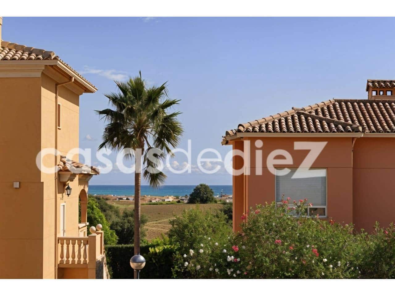 4 bedroom Villa for sale in Oliva Nova with pool garage - € 825,000 (Ref: 9425871)