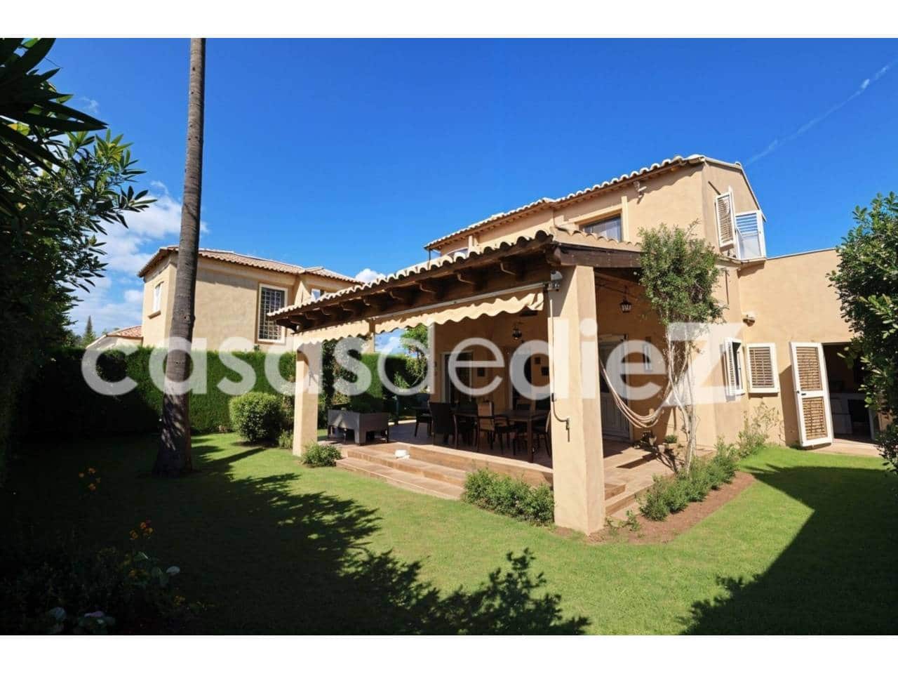 4 bedroom Villa for sale in Oliva Nova with pool garage - € 825,000 (Ref: 9425871)