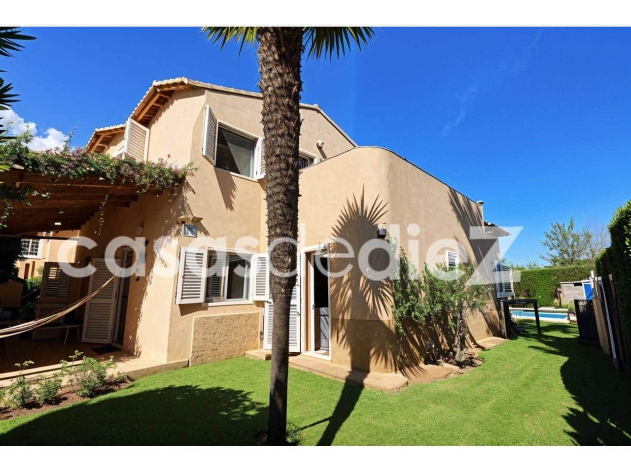 4 bedroom Villa for sale in Oliva Nova with pool garage - € 825,000 (Ref: 9425871)