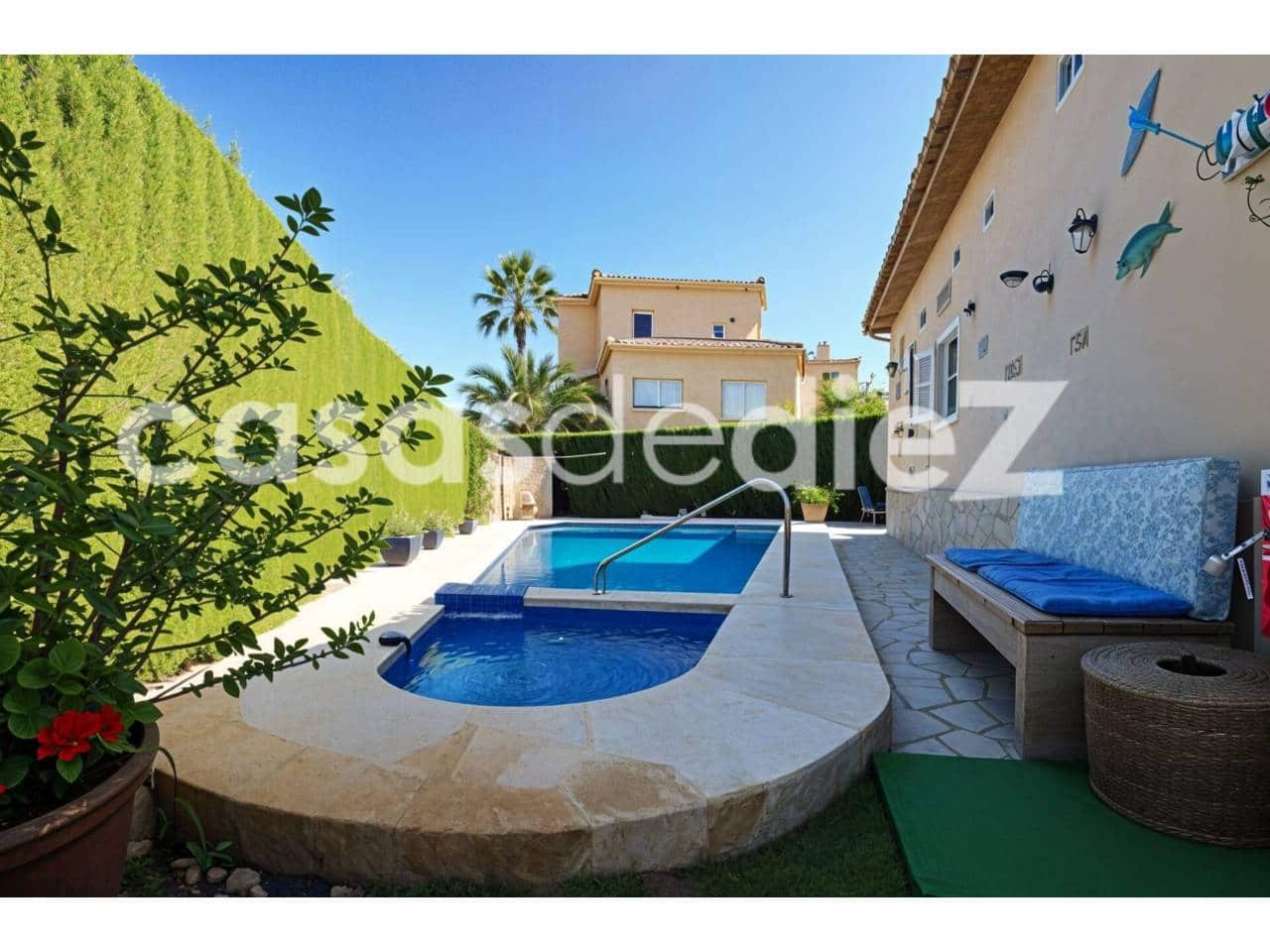 4 bedroom Villa for sale in Oliva Nova with pool garage - € 825,000 (Ref: 9425871)