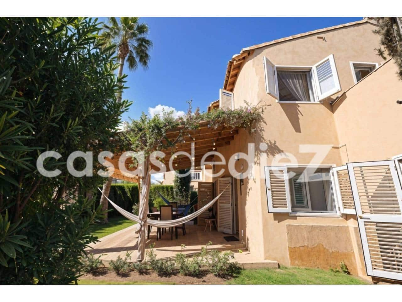 4 bedroom Villa for sale in Oliva Nova with pool garage - € 825,000 (Ref: 9425871)